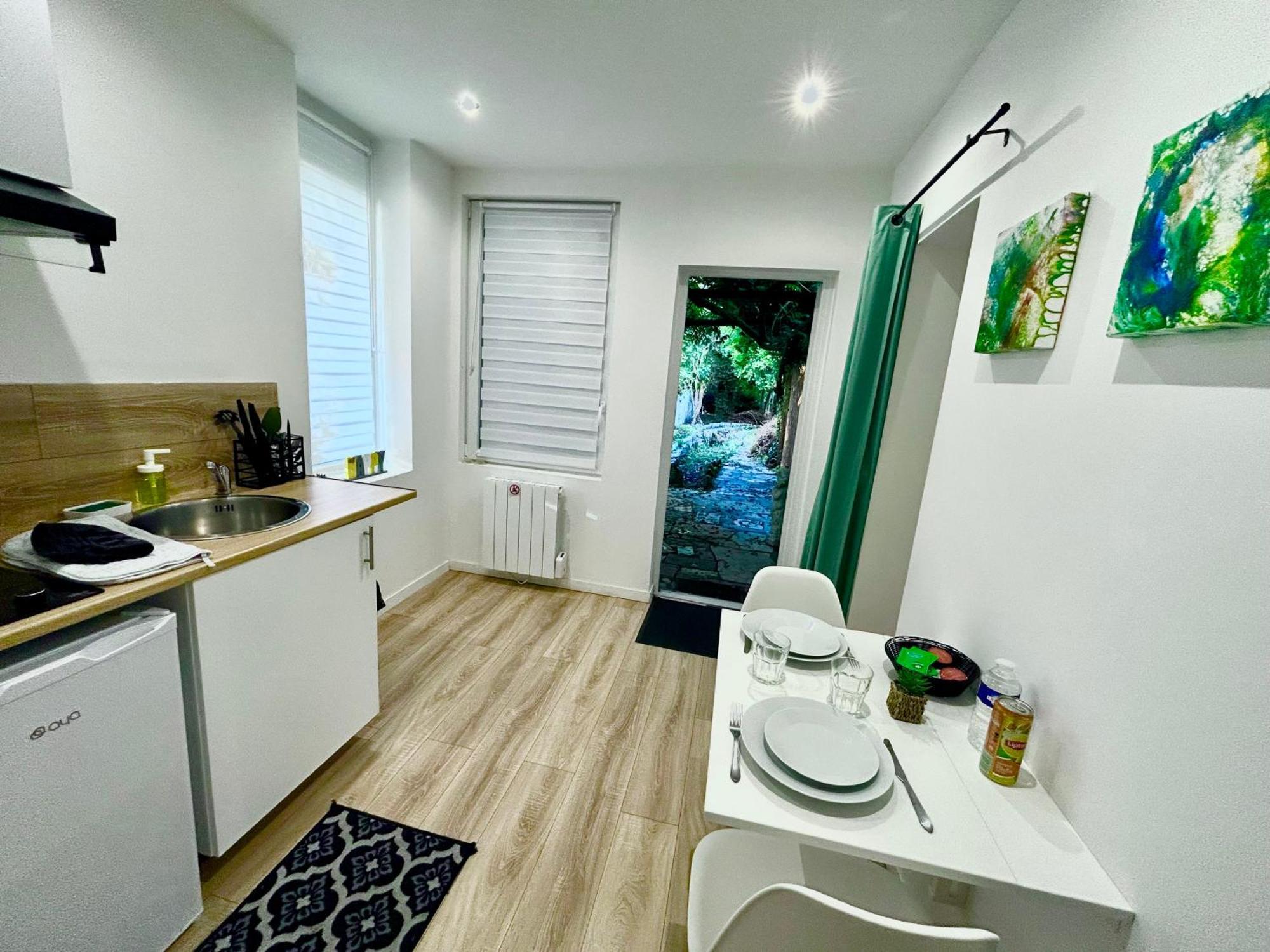 Malaka Home Anzin Eksteriør bilde